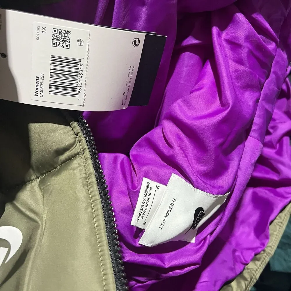 Nike Coat Women’s‎ 1X Green Puffer Back Center Swoosh Therma Fit Hoodie Full Zip